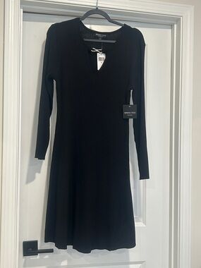 Absolutely Famous Black Ribbed V-Notch Long Sleeve Dress